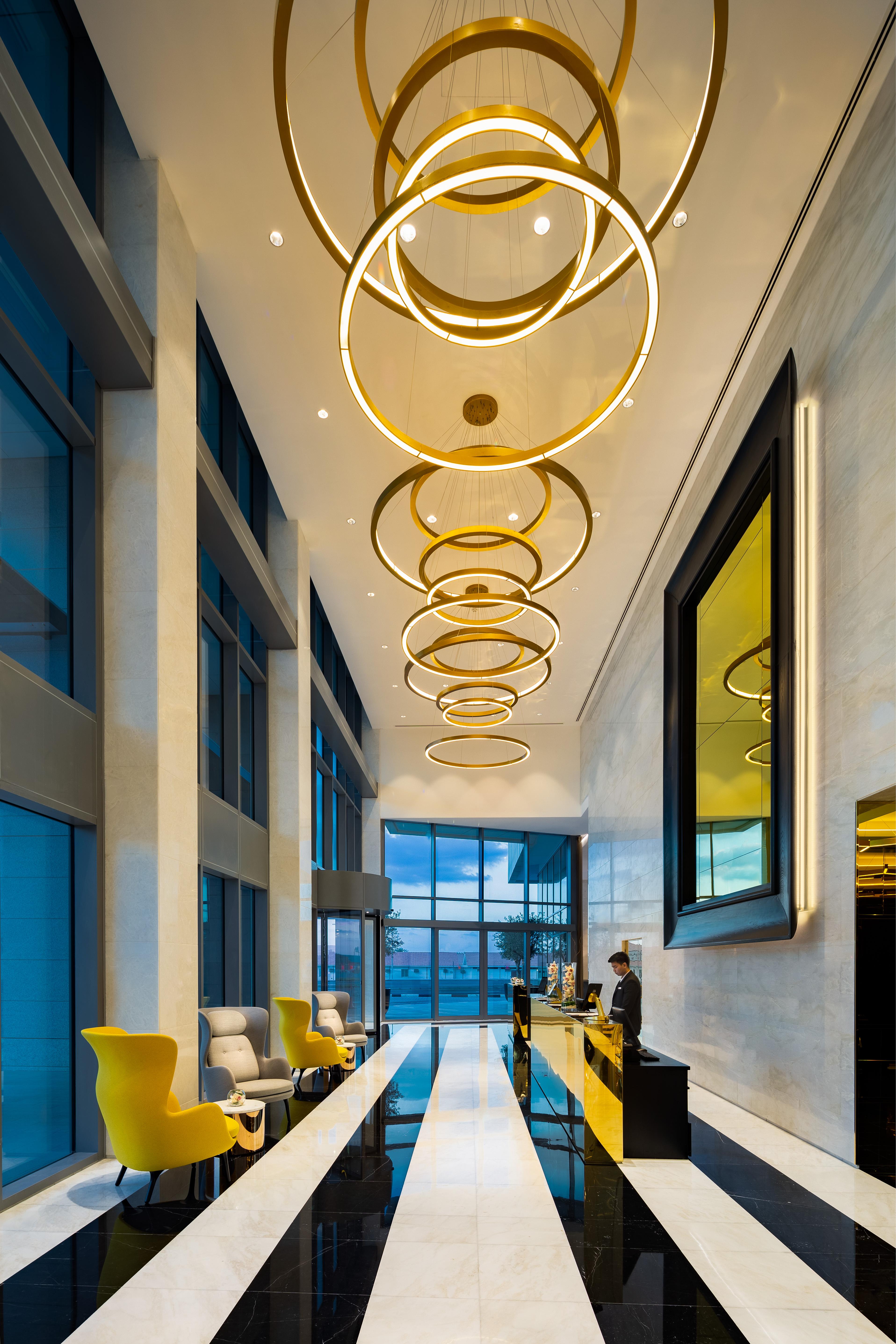 두바이 밀레니엄 아트리아 비즈니스 베이 아파트 호텔 외부 사진 The interior of the hotel